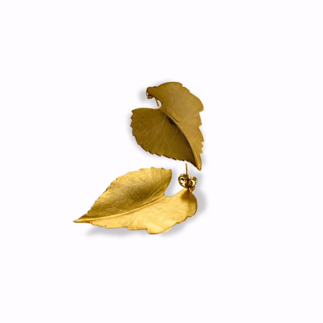 Yele Brush Textured Leaf Studs