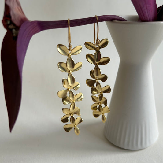 Puspa Dangling Earrings